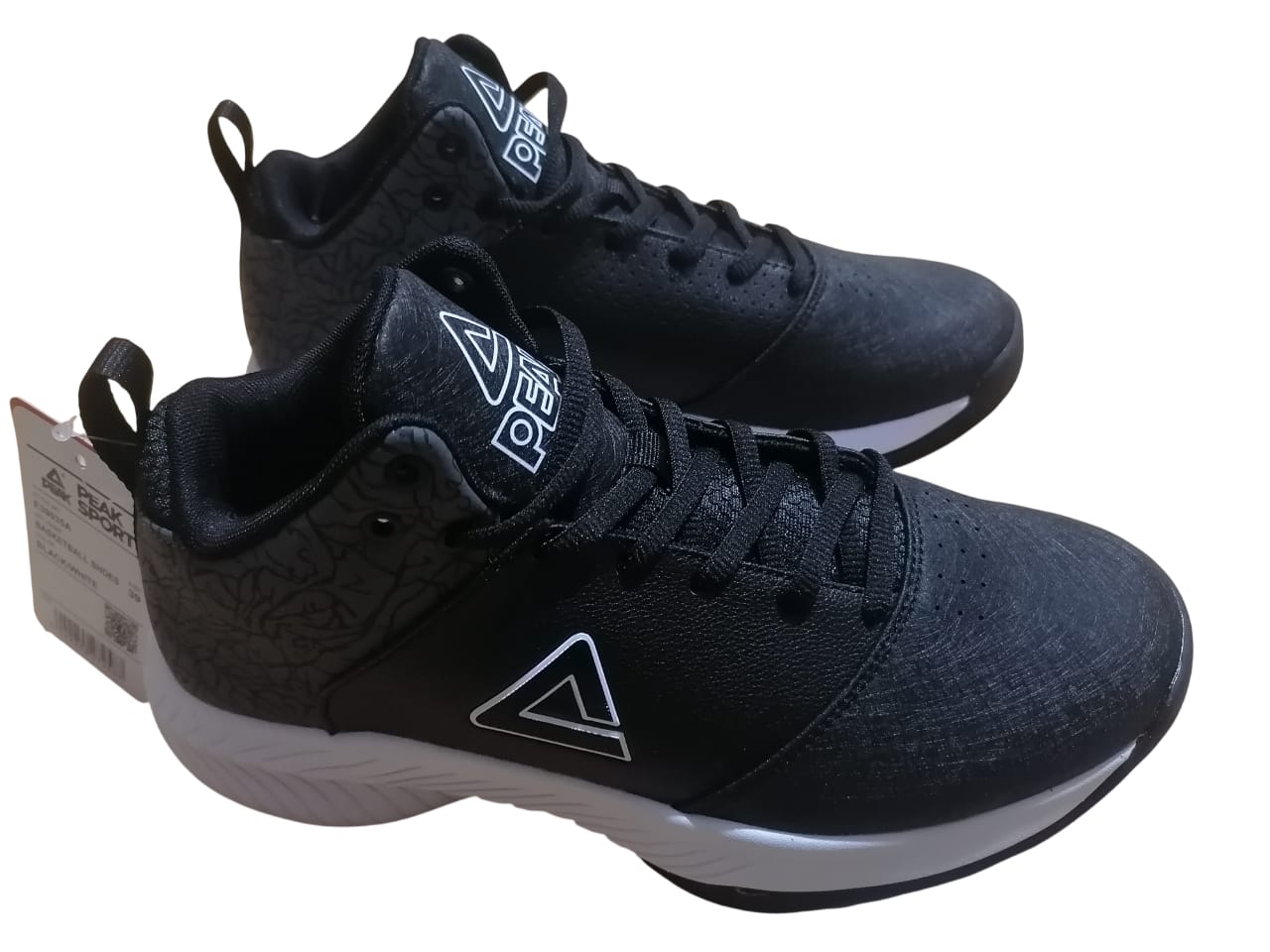 Zapatilla de basket PEAK