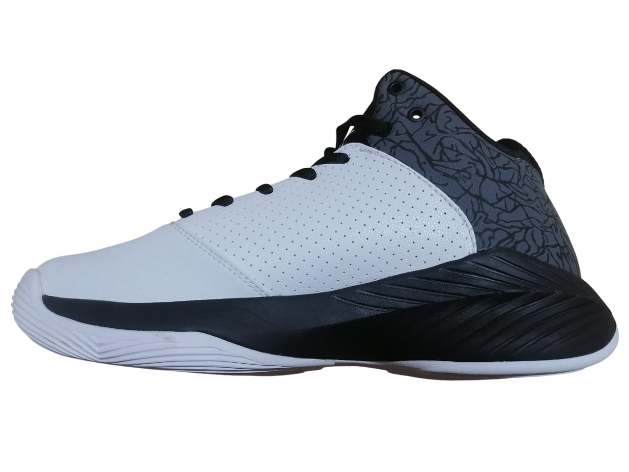 Zapatilla de basket PEAK